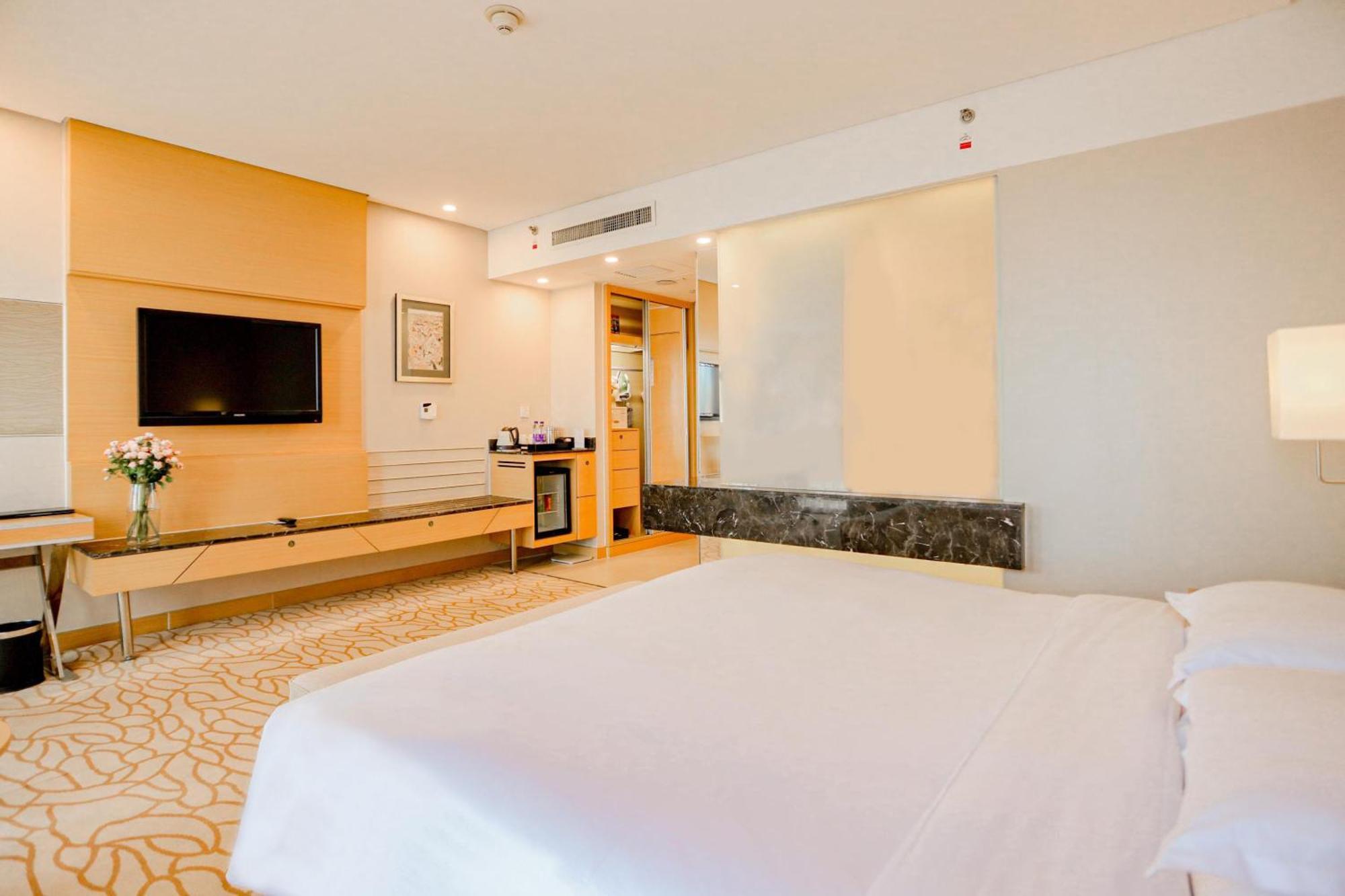 Radisson Hotel Tianjin Aqua City Экстерьер фото