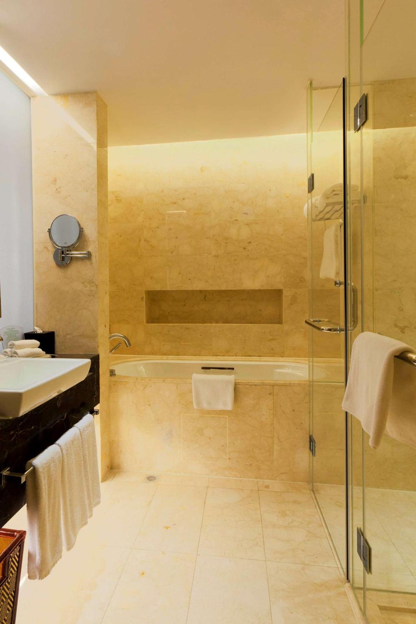 Radisson Hotel Tianjin Aqua City Экстерьер фото